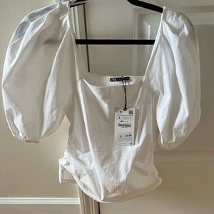 White puff sleeve blouse